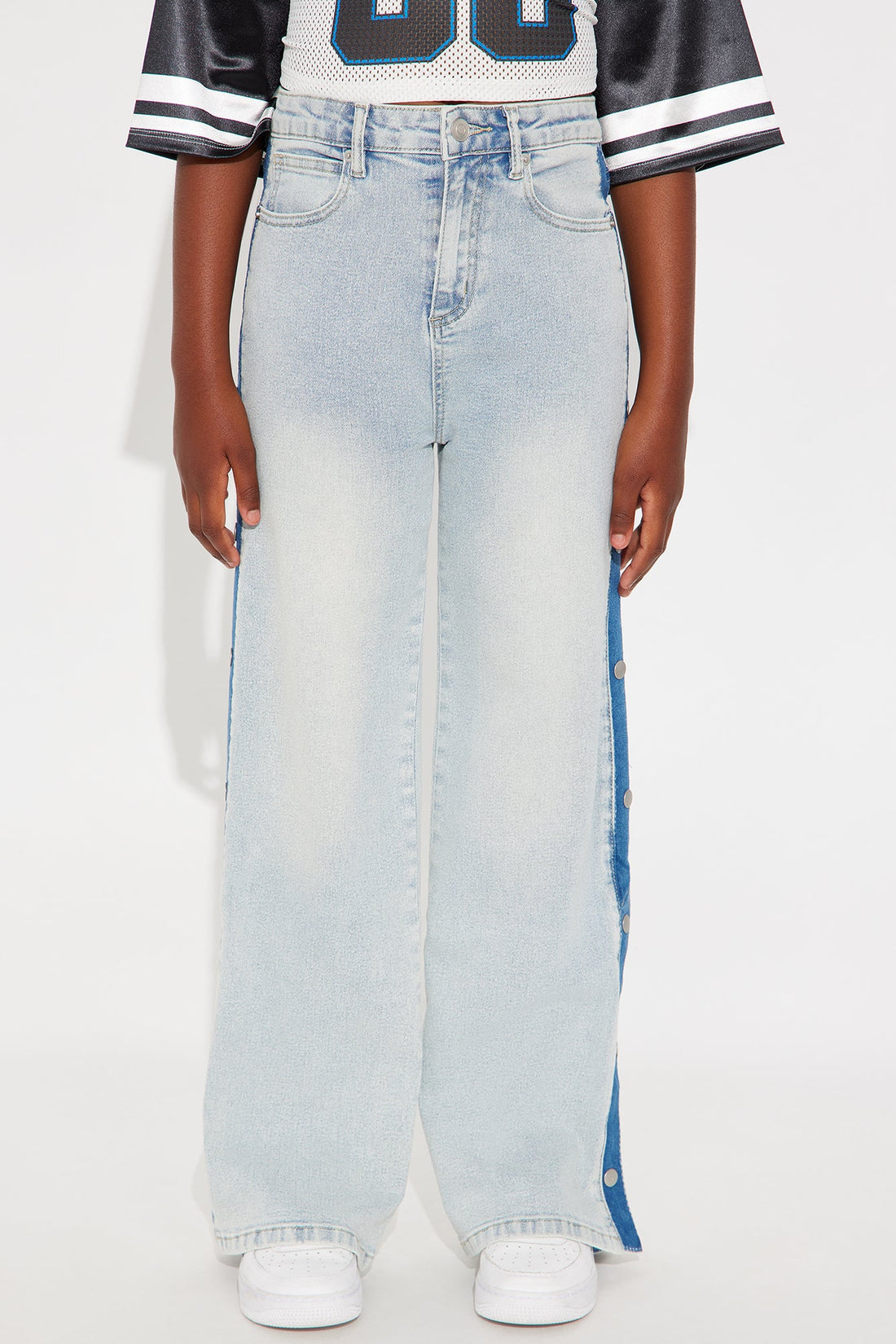 Mini Snap Out Of It Wide Leg Jeans - Light Wash