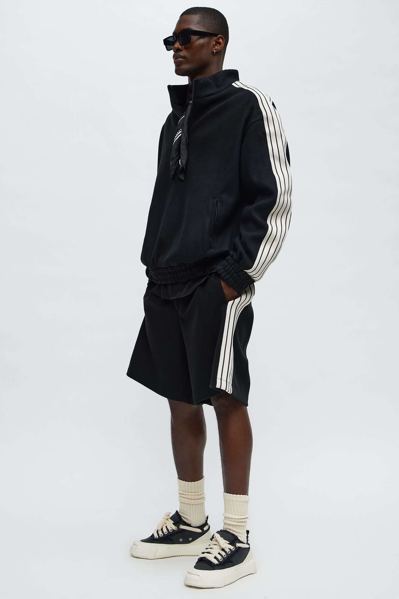 Tyson Resort Relaxed Shorts - Black