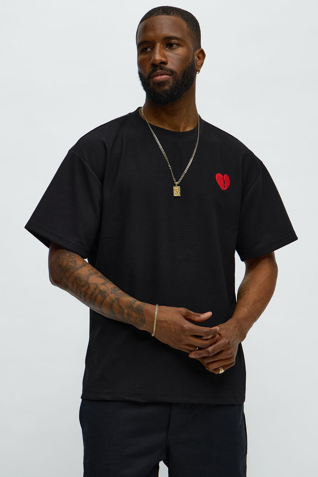 Broken Heart Textured Short Sleeve Tee - Black