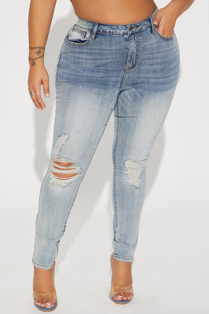 Kelly Ripped Tinted Stretch Skinny Jeans - Light Wash