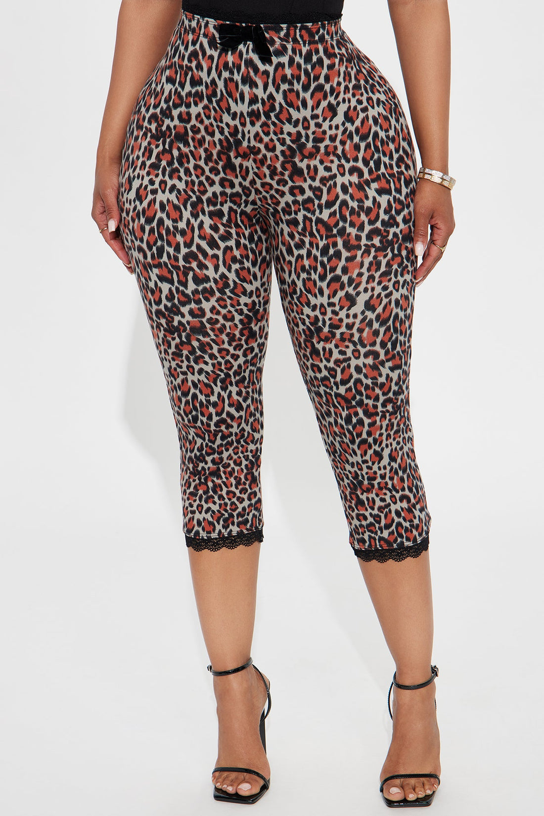 Florentina Lace Trim Capri Legging - Burgundy/combo