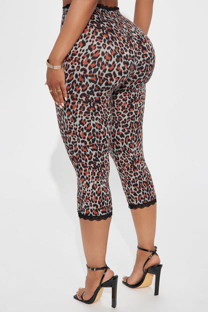 Florentina Lace Trim Capri Legging - Burgundy/combo