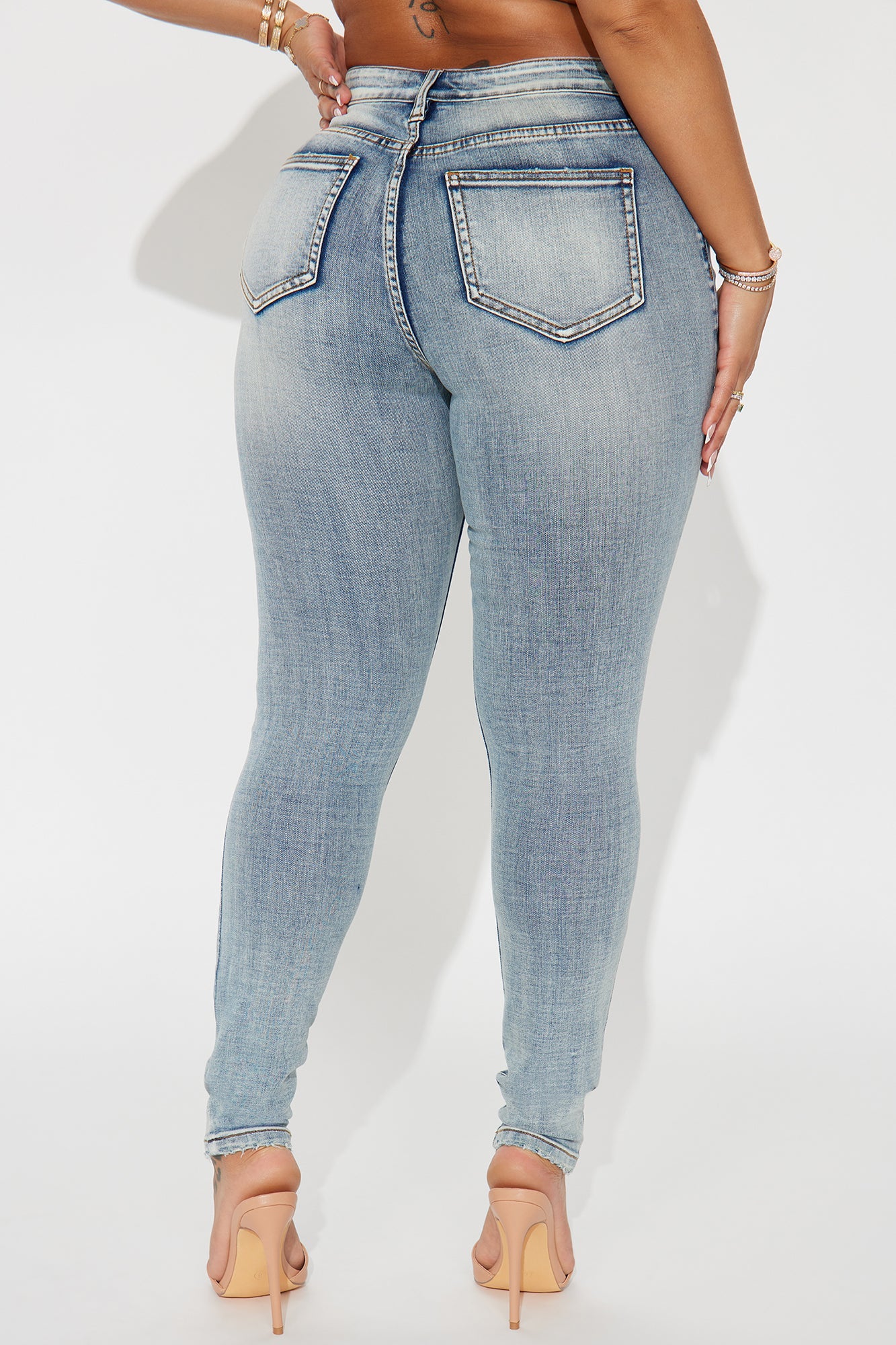 Kelly Ripped Tinted Stretch Skinny Jeans - Light Wash