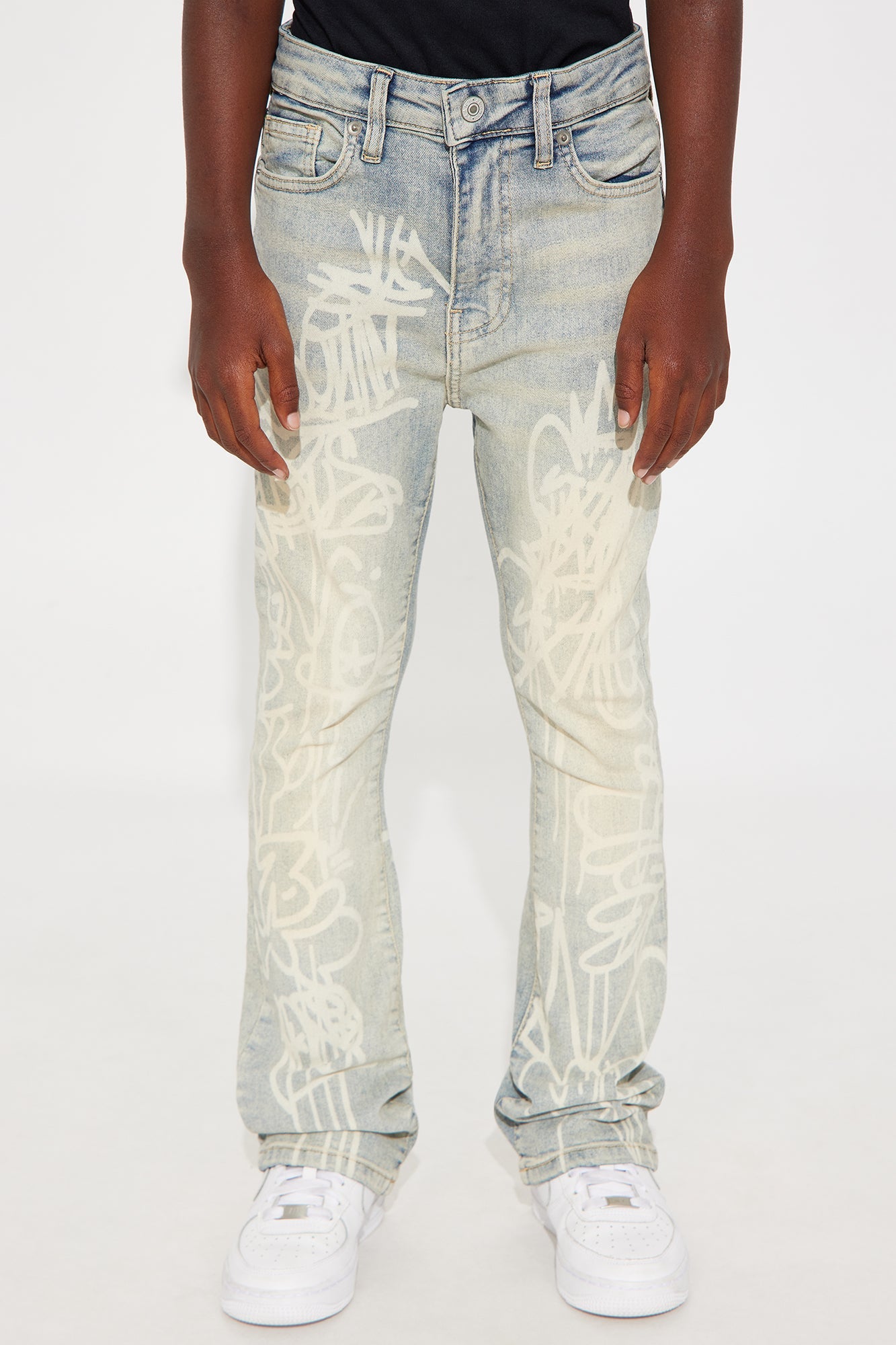 Mini Graffiti Art Stacked Skinny Jeans - Light Wash
