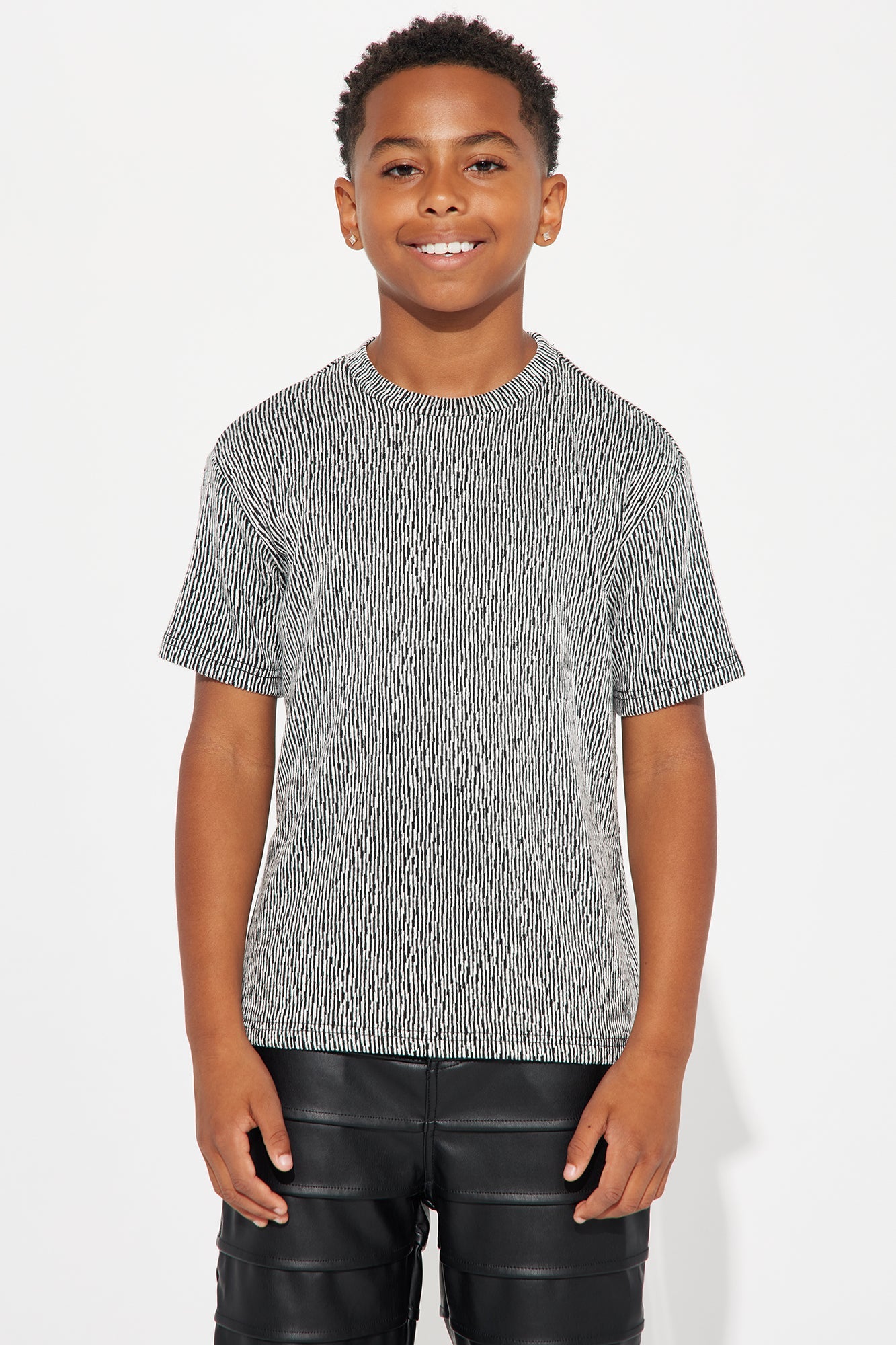 Mini Leon Relaxed Textured Tee - Black/combo