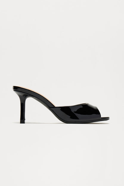 Willow Kitten Heels - Black