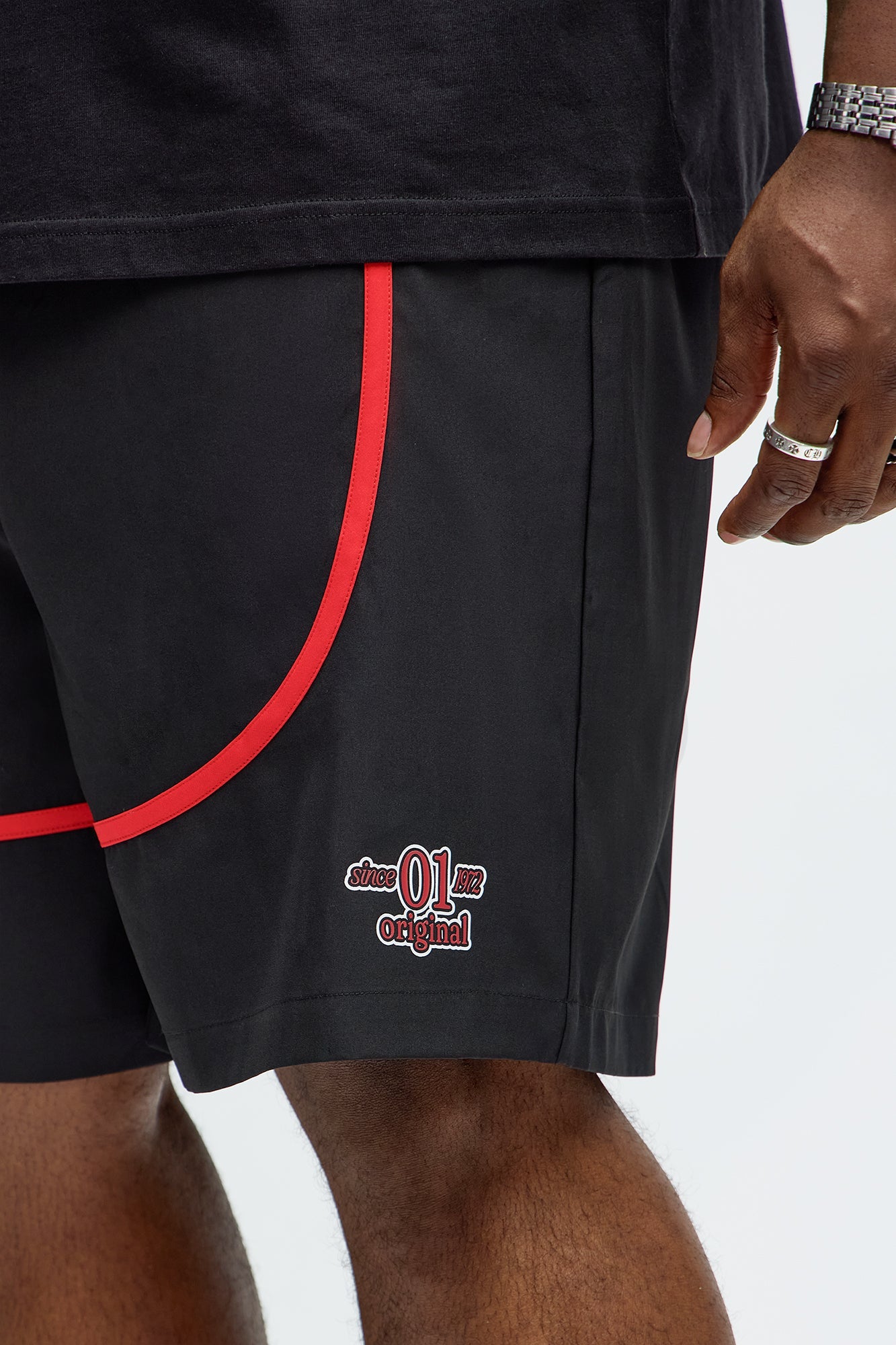 Relaxed 83 Contrast Binding Shorts - Black
