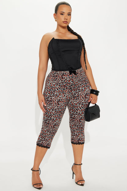 Florentina Lace Trim Capri Legging - Burgundy/combo