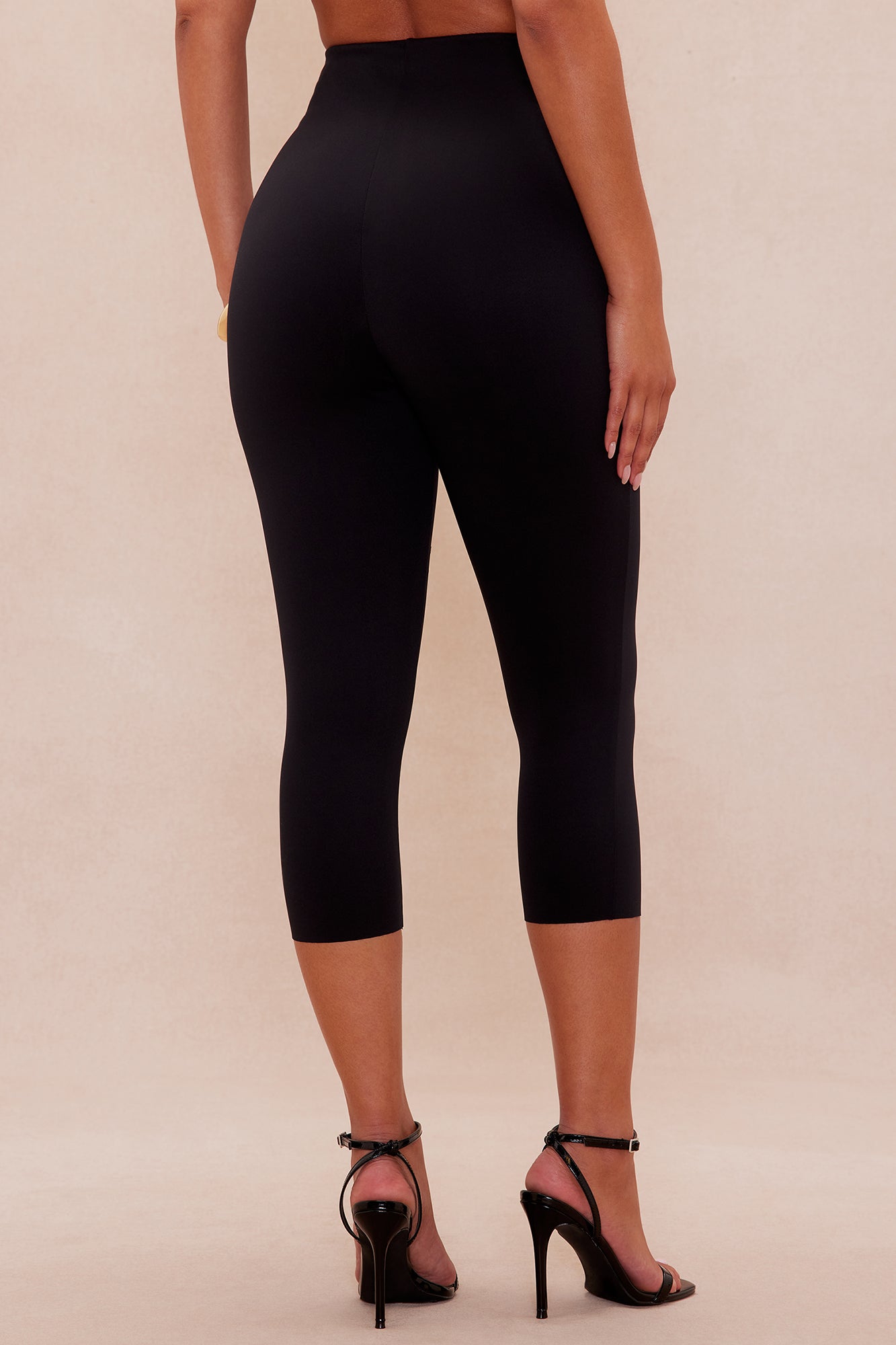 Kendra Capri Legging - Black
