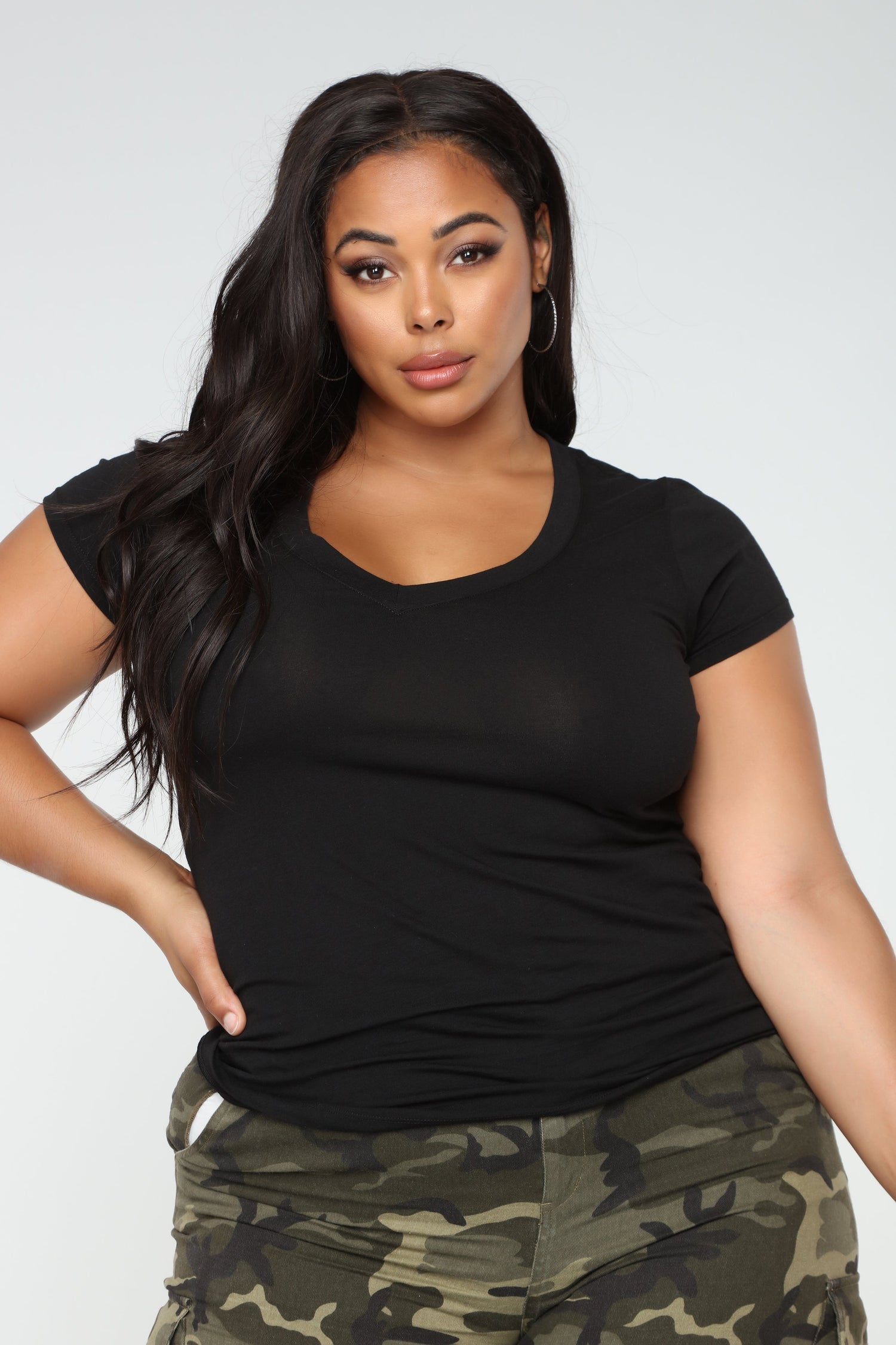 Carla Basic V Tee - Black