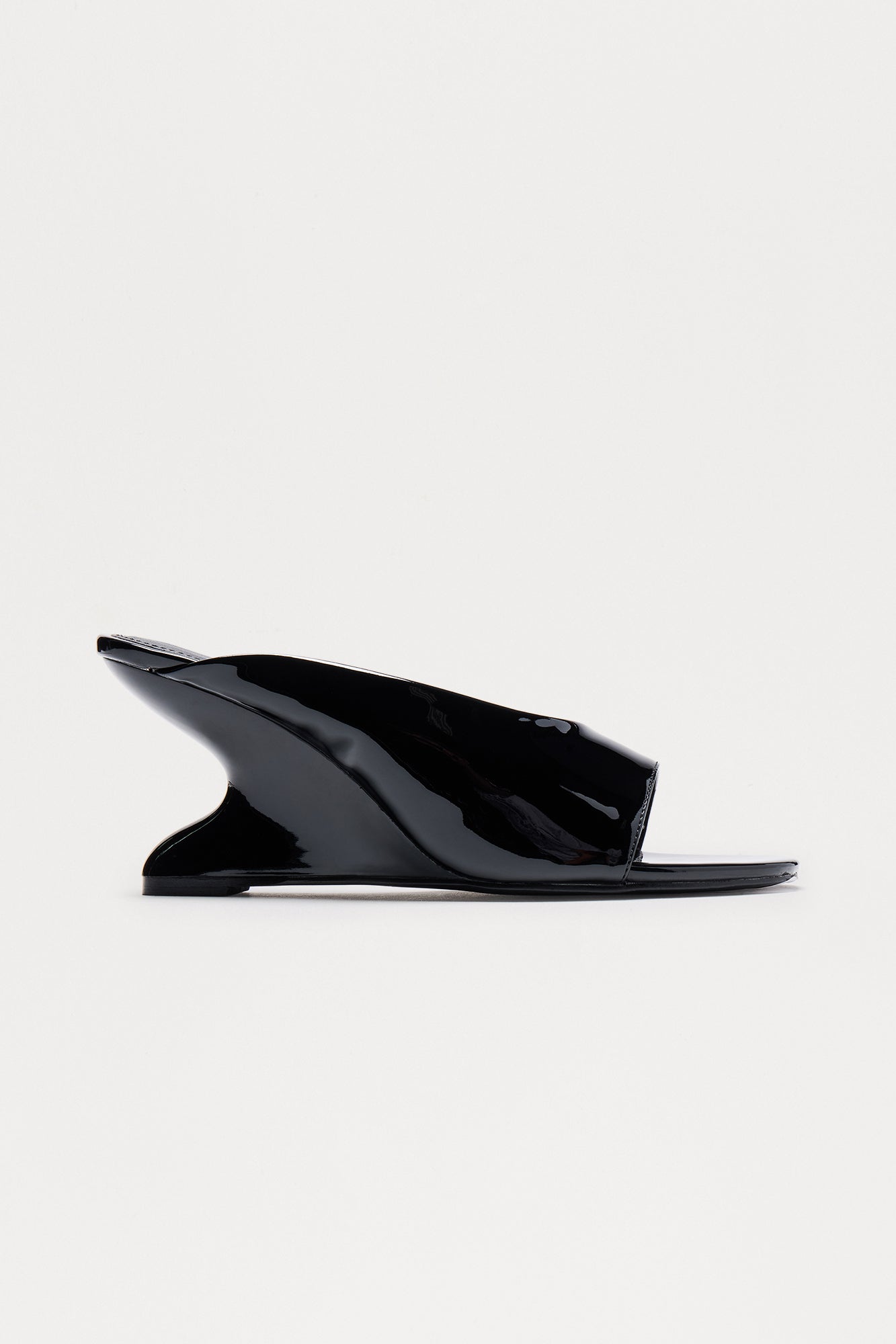 Curve Faux Patent Wedges - Black