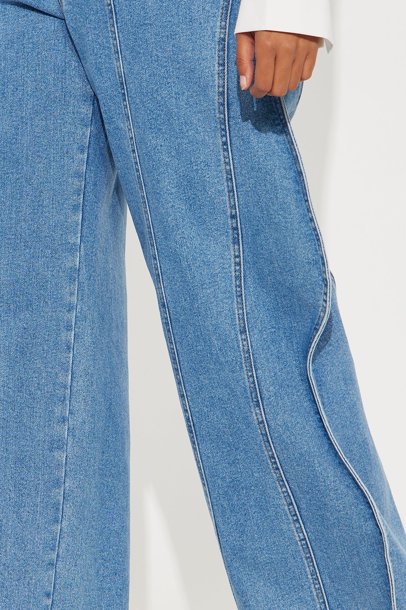 Wavelength Wide Leg Jeans - Medium Wash