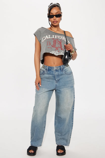 Classic Barrel Leg Jeans - Medium Wash