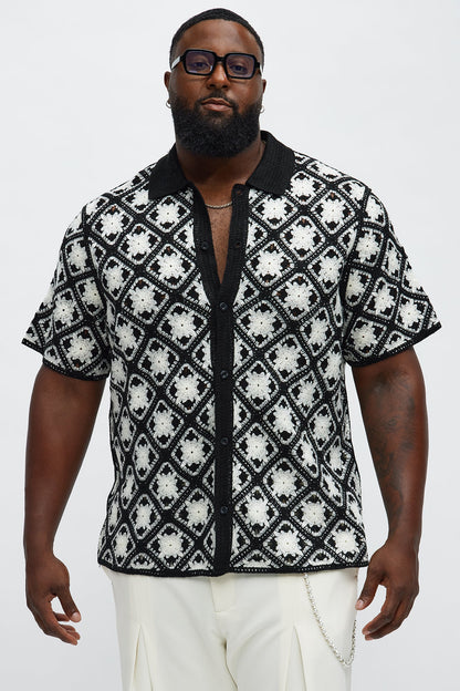 Crochet Starry Diamonds Closed Collar Shirt - Black/White