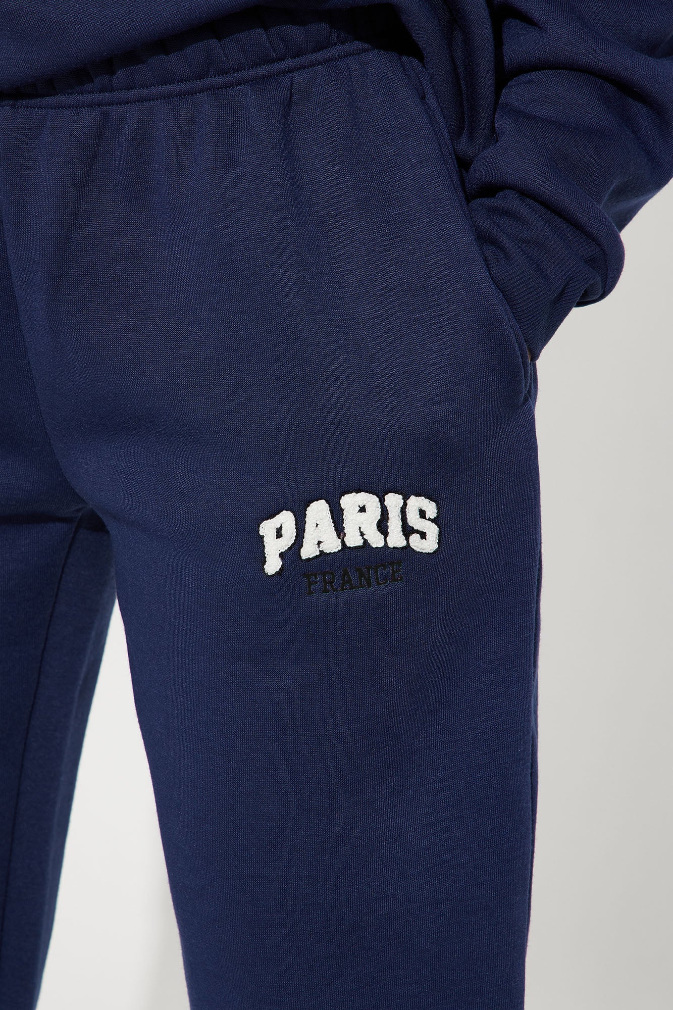 Staying In Paris Jogger Set - Navy