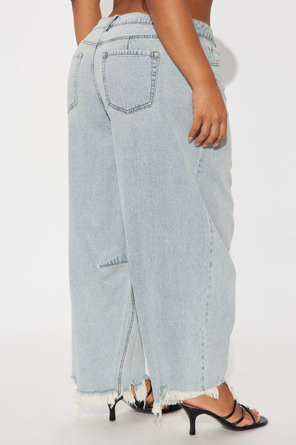 Patron Fray Hem Cropped Barrel Jean - Vintage Wash
