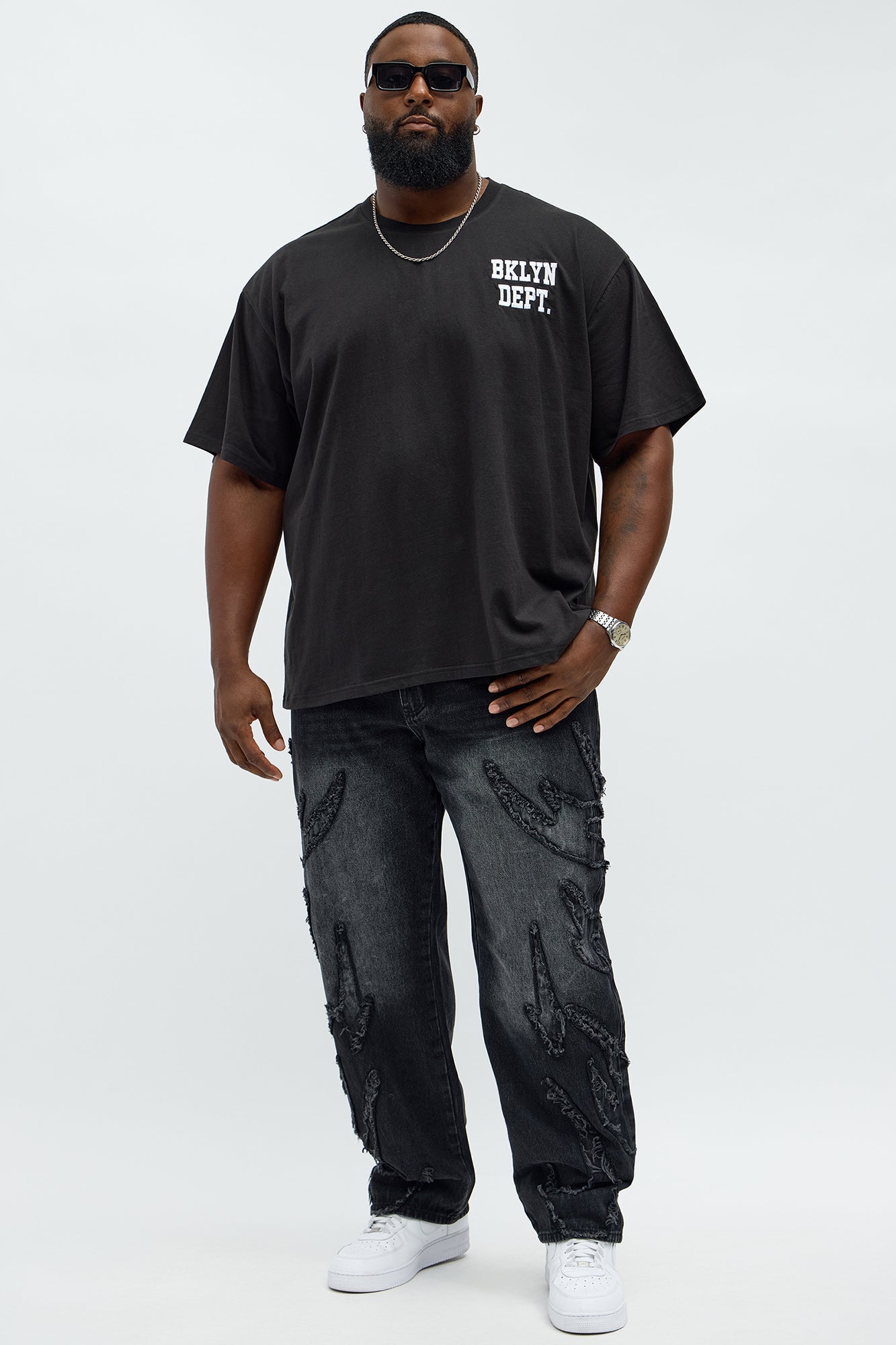Relaxed Straight Rugged Fray Jeans - Black Wash