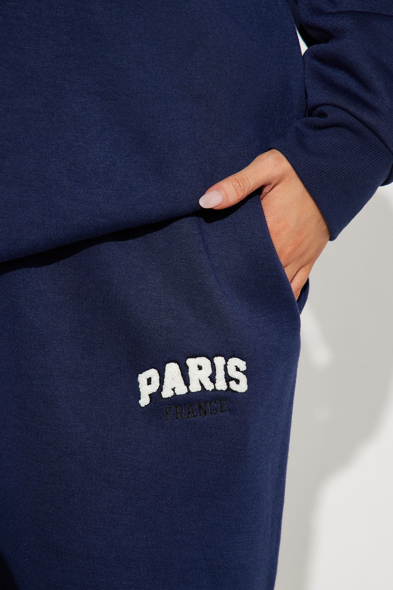 Staying In Paris Jogger Set - Navy