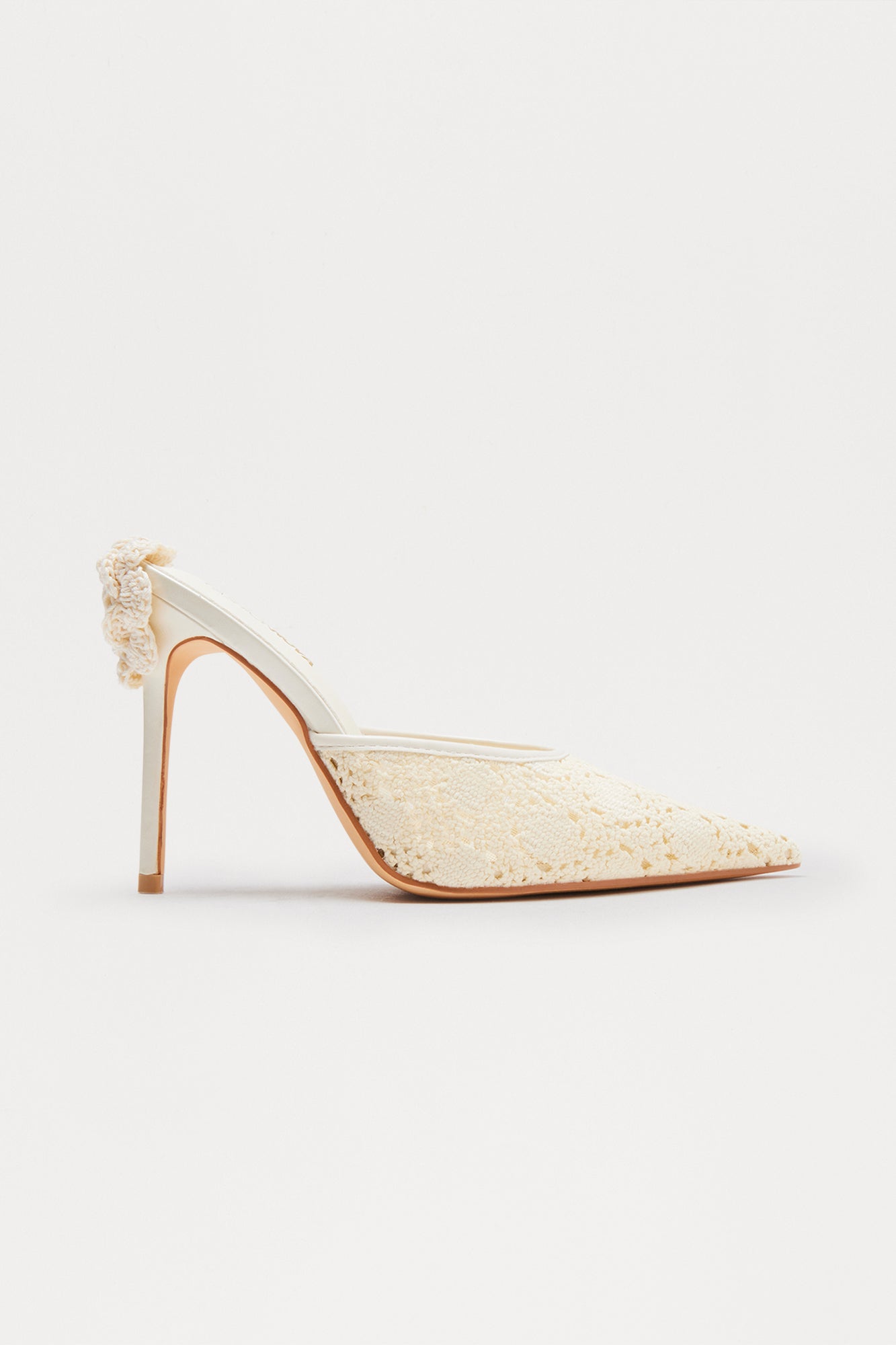 Tea Cup Crochet Pumps - Ivory