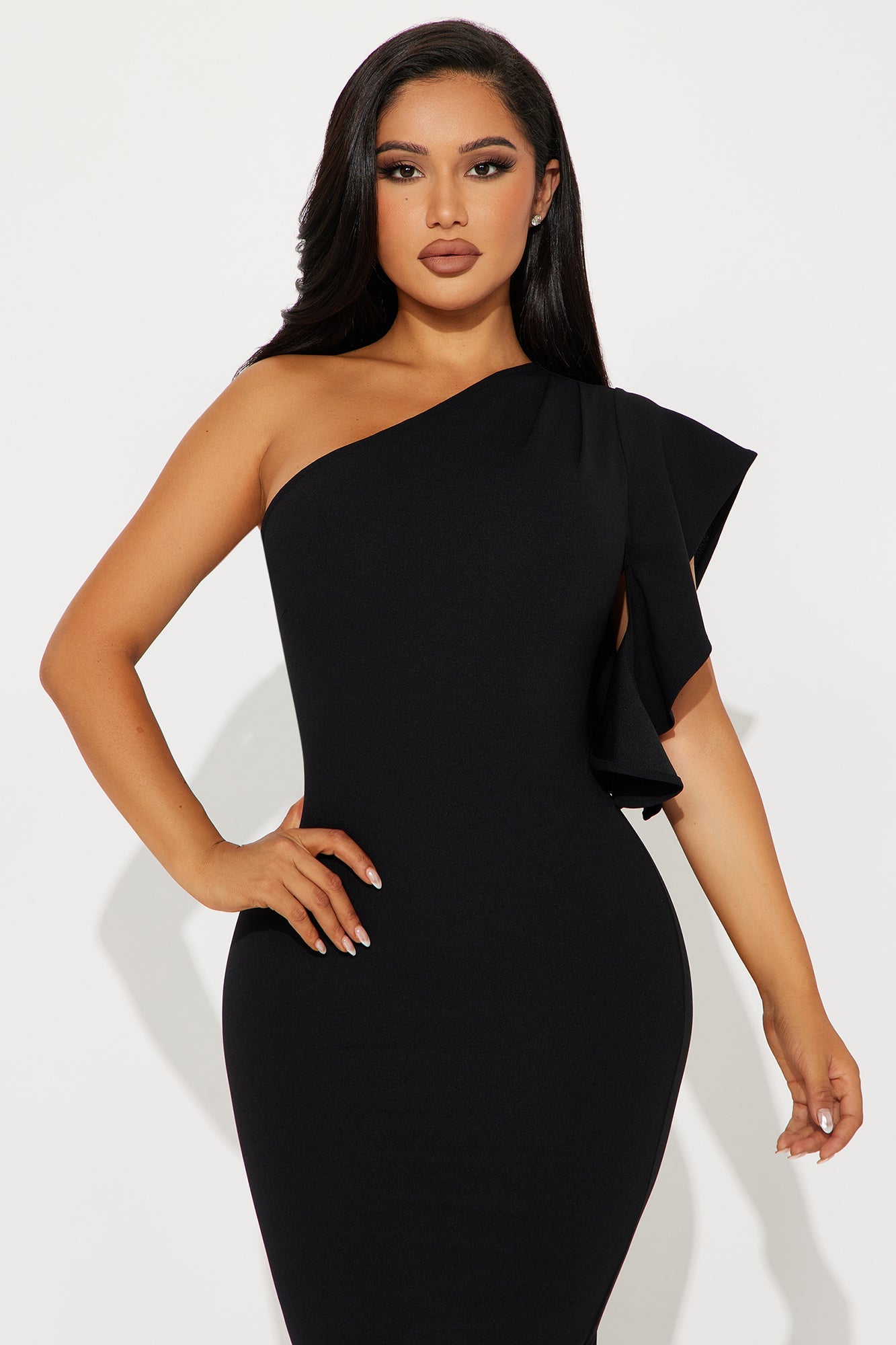 See You At The Yacht Club Body Sculpting Midi Dress - Black
