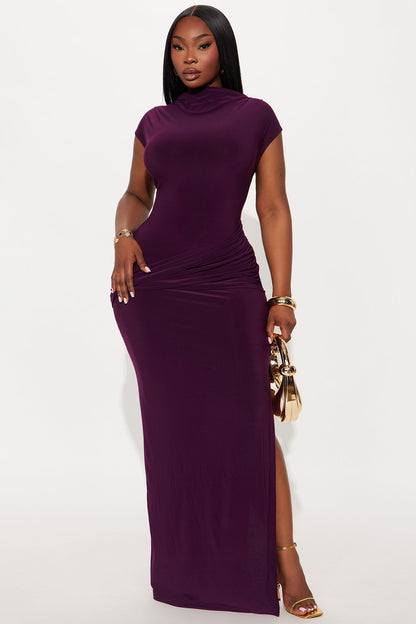 Renae Short Sleeve Ruched Maxi Dress - Plum