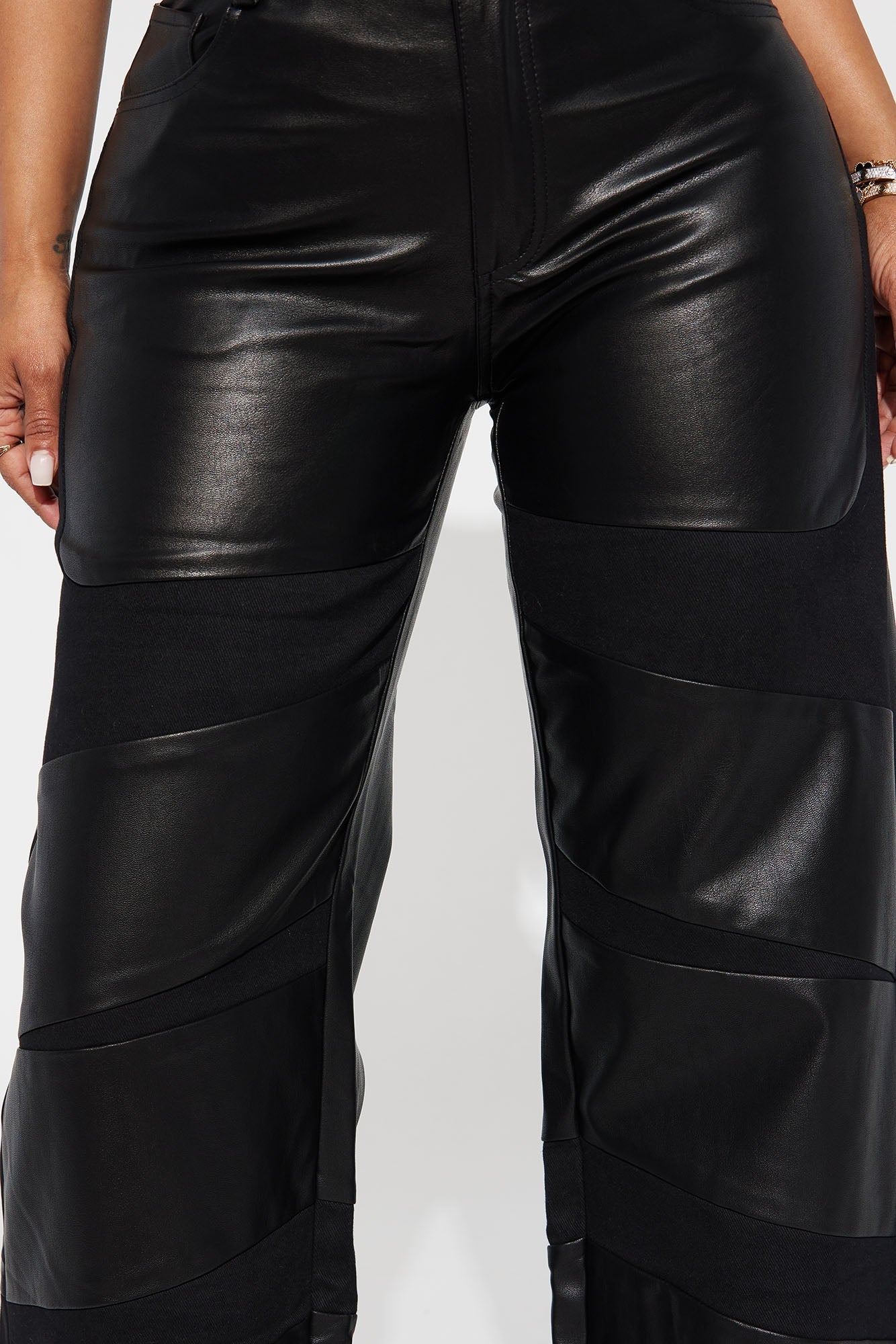 Moto Chic Faux Leather Pant - Black