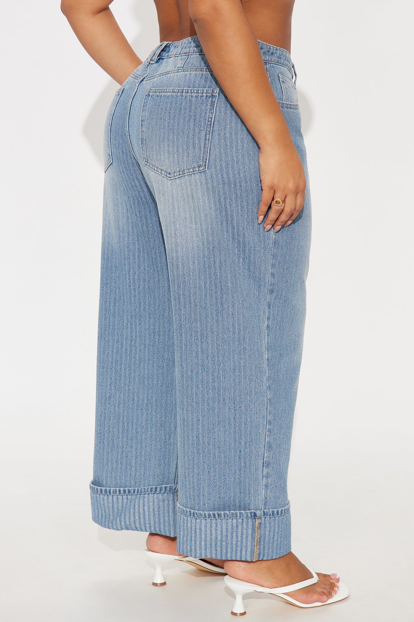 Catch Up Cuffed Wide Leg Jeans - Vintage Wash