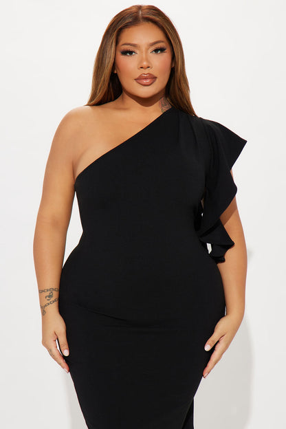 See You At The Yacht Club Body Sculpting Midi Dress - Black