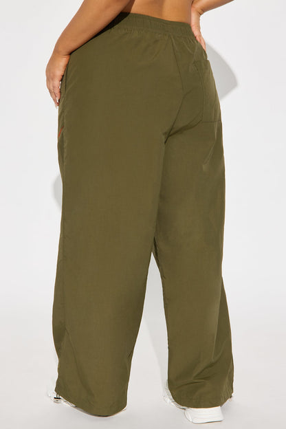 Catch Up To Me Windbreaker Jogger Pant - Olive/combo