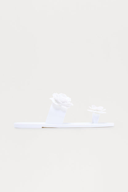 Rosemary Flower Toe Ring Sandals - White