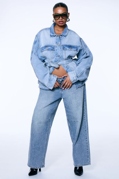 Dakota Straight Leg Jeans - Medium Wash