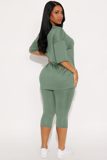 Weekend Vibes Capri Set - Sage