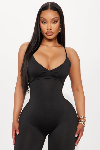 The Sleek Essential Jumpsuit - Black