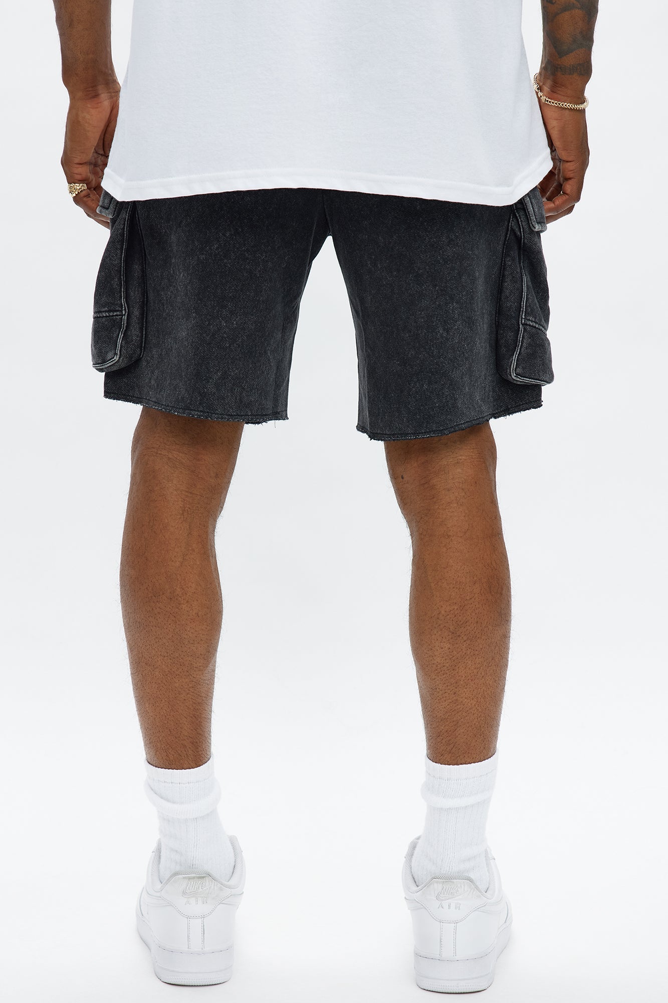 Tyson Bagged Off Cargo Relaxed Shorts - Black