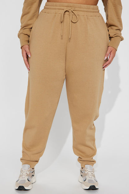 Unbothered Fleece Jogger - Tan