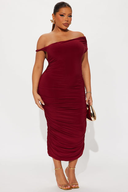 Blind Date One Shoulder Midi Dress - Wine