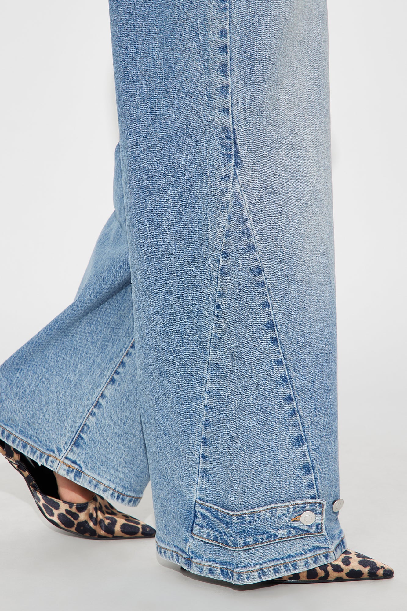 Williamsburg Wide Leg Denim Jeans - Light Blue Wash