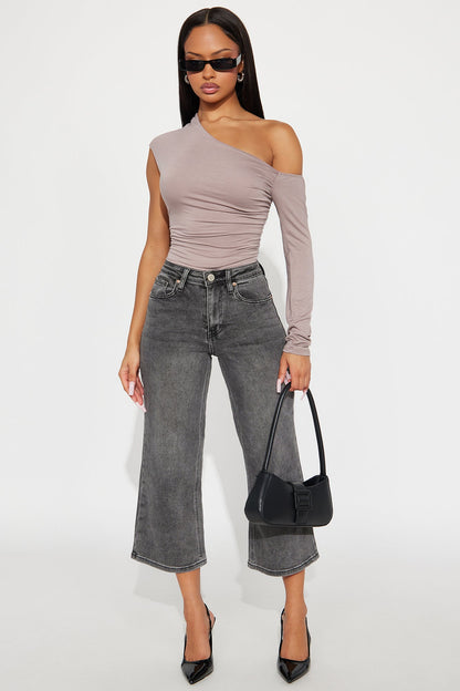 Ashling Ruched Off Shoulder Top - Mocha