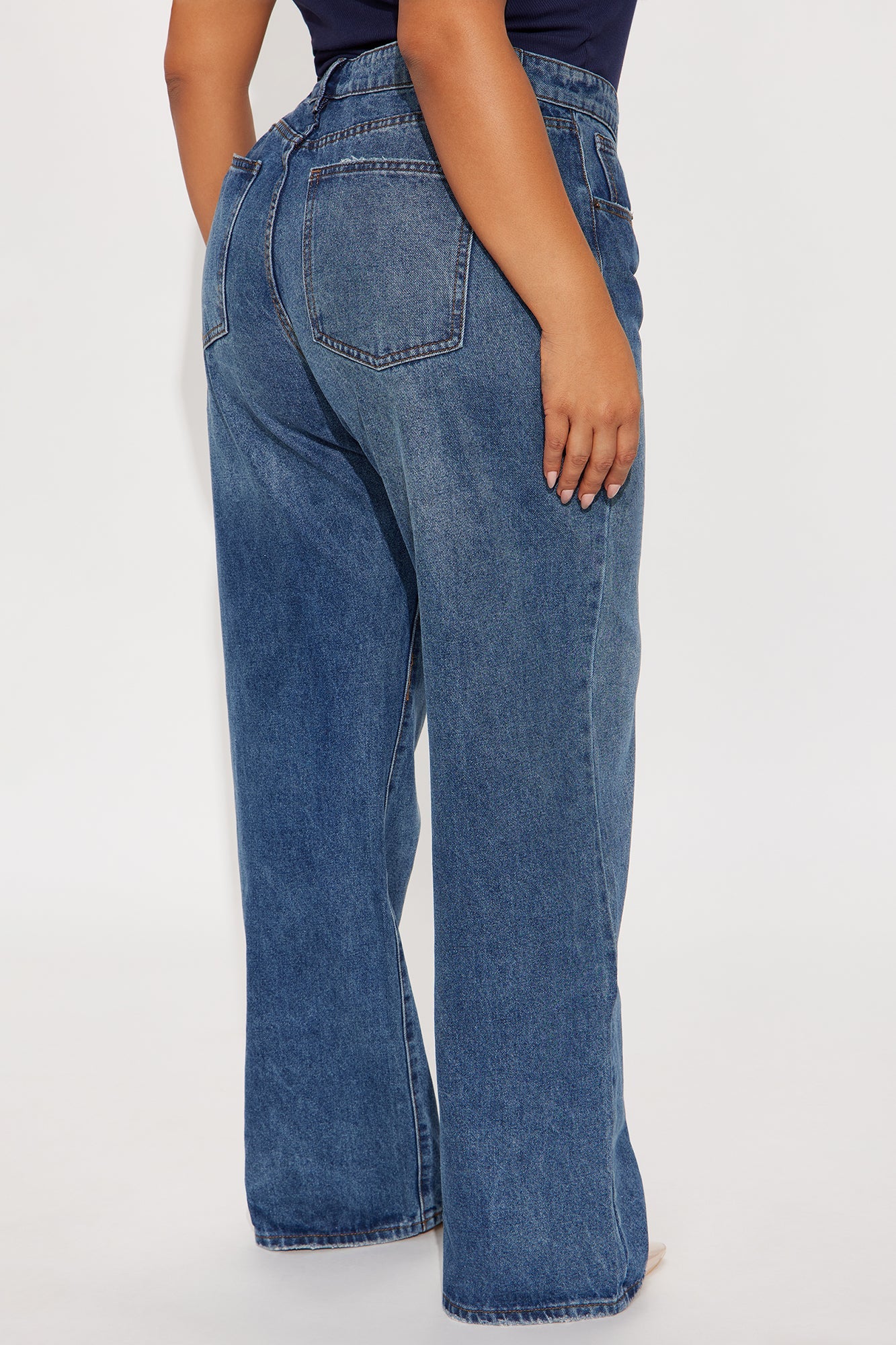 Minimal Muse Straight Leg Jeans - Dark Wash