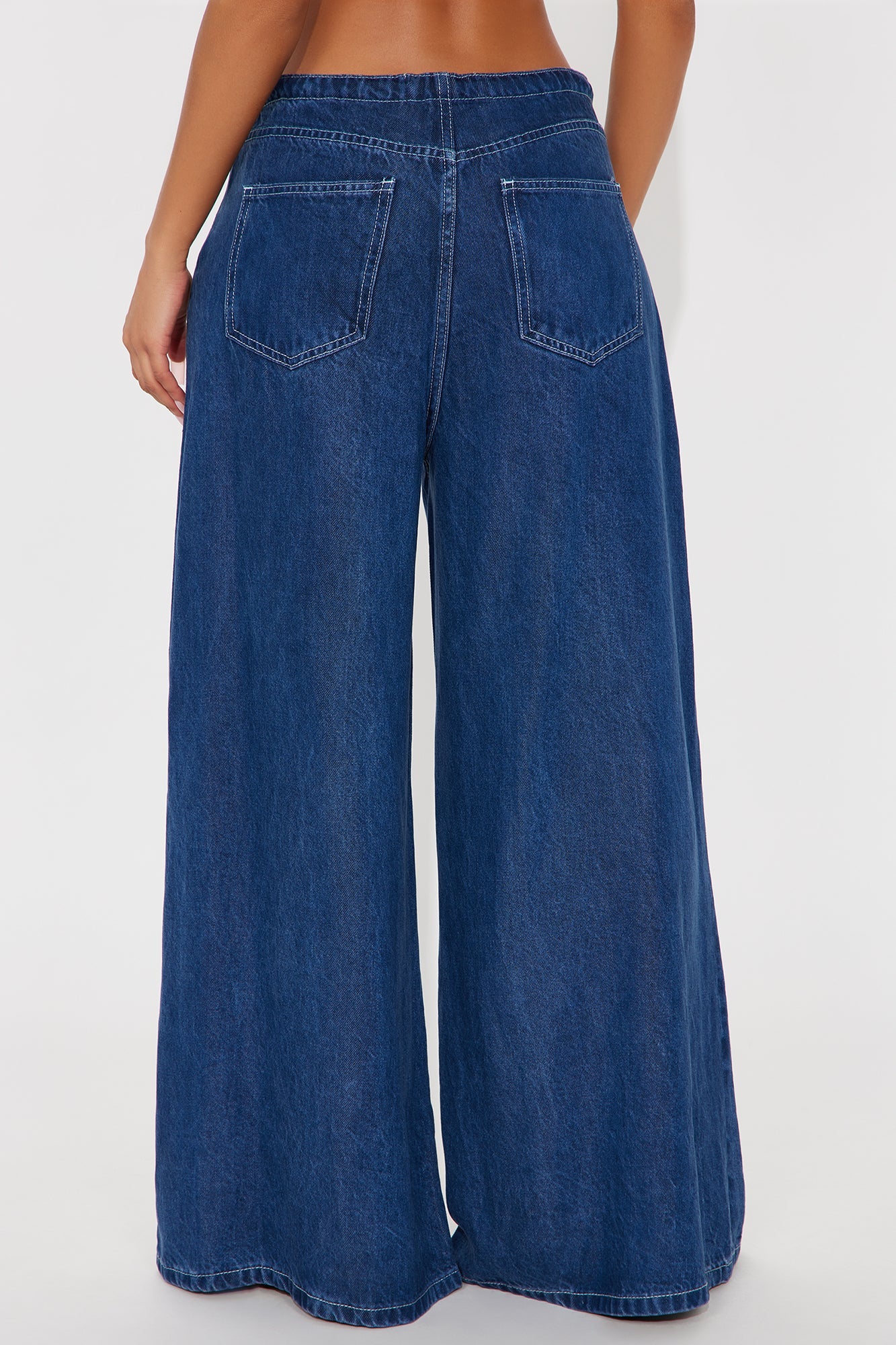 Lovely Day Drapey Wide Leg Jeans - Medium Wash