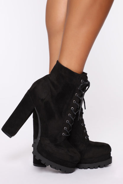 No Strings Attached Booties - Black