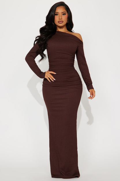 Carolina Off Shoulder Maxi Dress - Brown