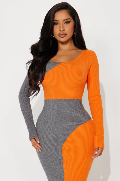 Maria Sweater Midi Dress - Orange/combo