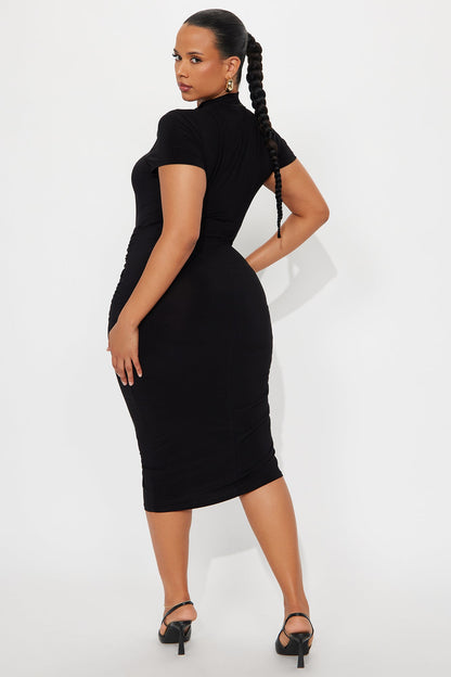 Playful Kiss Midi Dress - Black