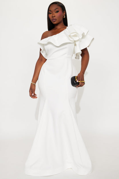 Guiselle Mermaid Maxi Gown - White