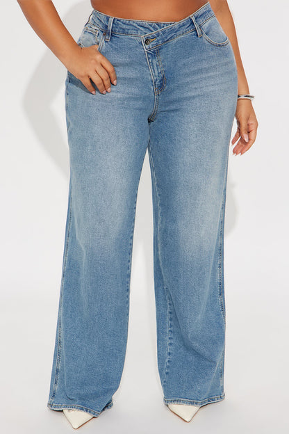 Eastside Low Rise Crossover Wide Leg Jean - Vintage Wash