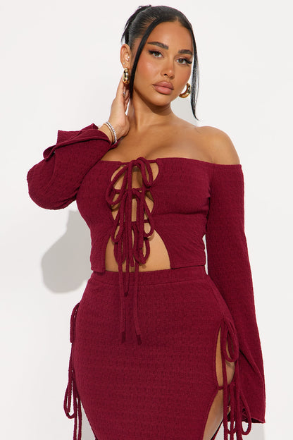Perfectly Situated Textured Knit Maxi Skirt Set - Wine