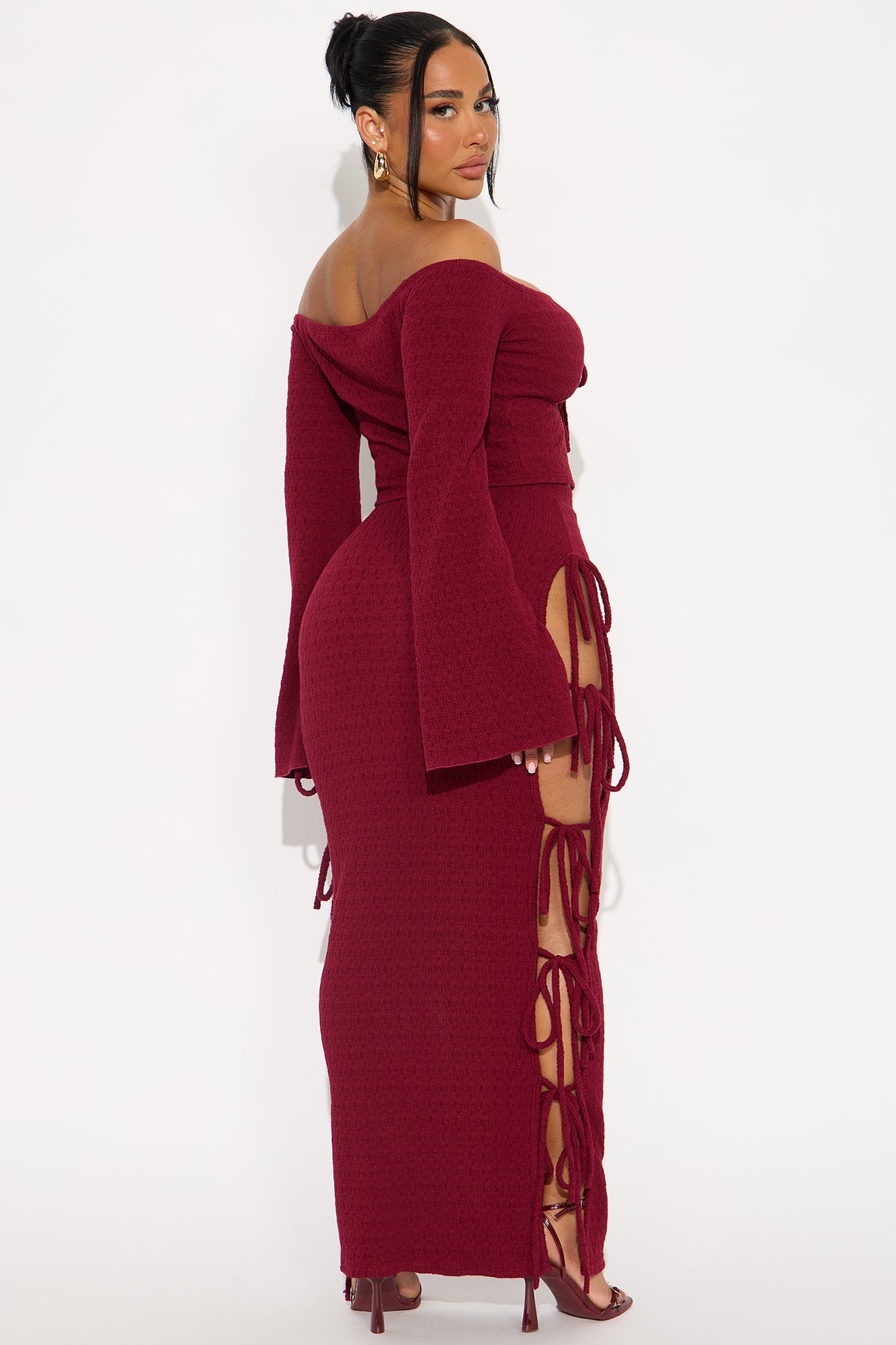 Perfectly Situated Textured Knit Maxi Skirt Set - Wine