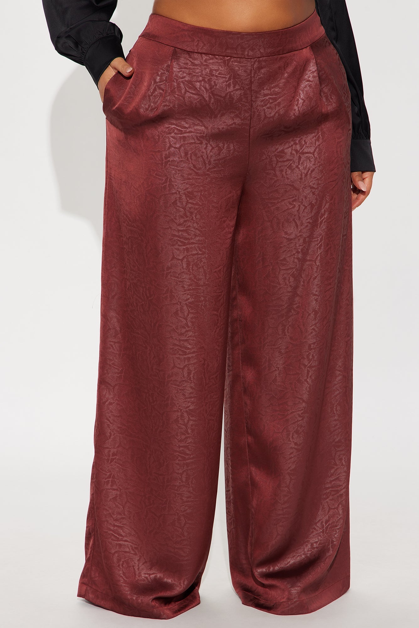 Sydney Textured Satin Wide Leg Pant 33 - Wine