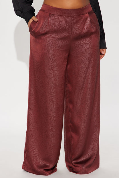 Sydney Textured Satin Wide Leg Pant 33 - Wine